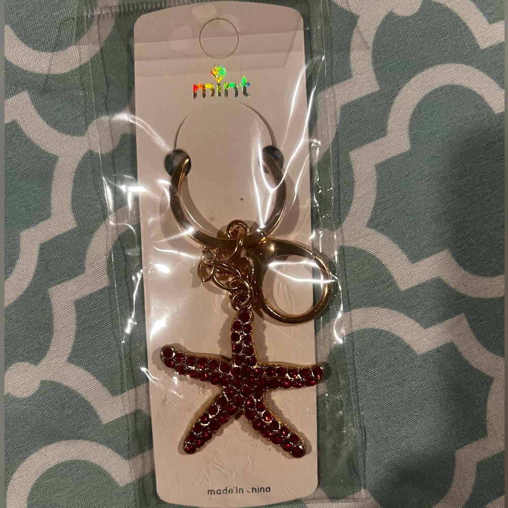 Sparkly Red Rhinestone Starfish Keychain/Charm - Picture 2 of 4